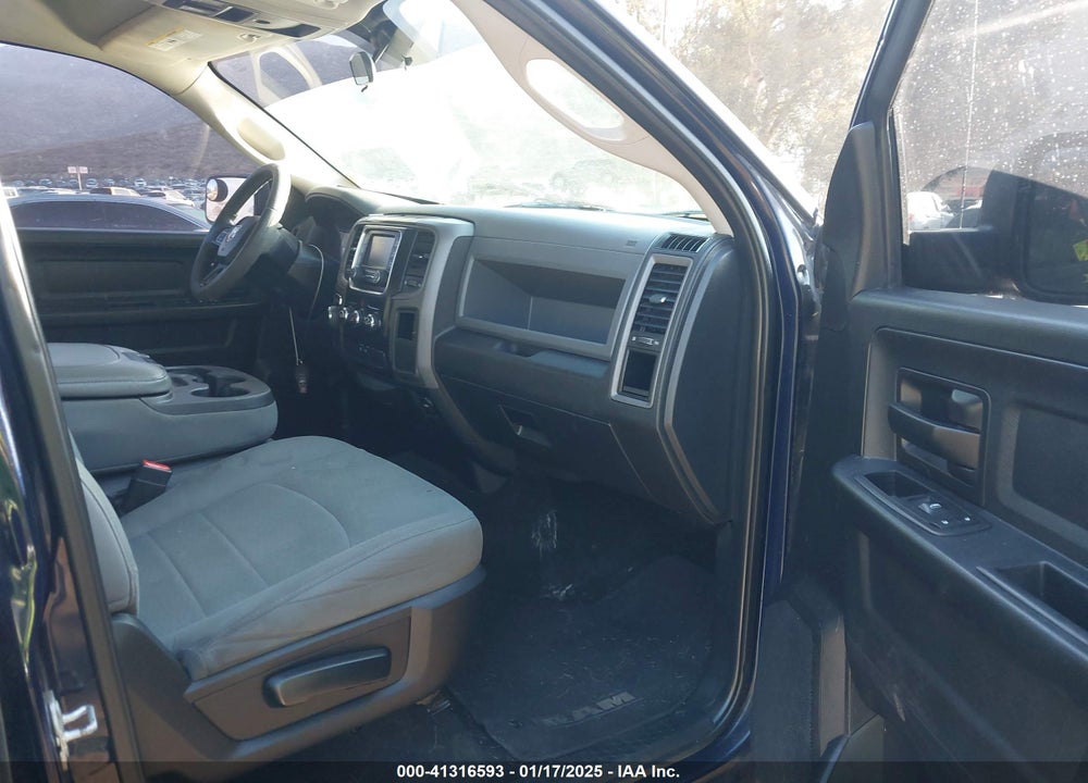 2017 RAM 1500 VIN: 1C6RR6KT9HS833763