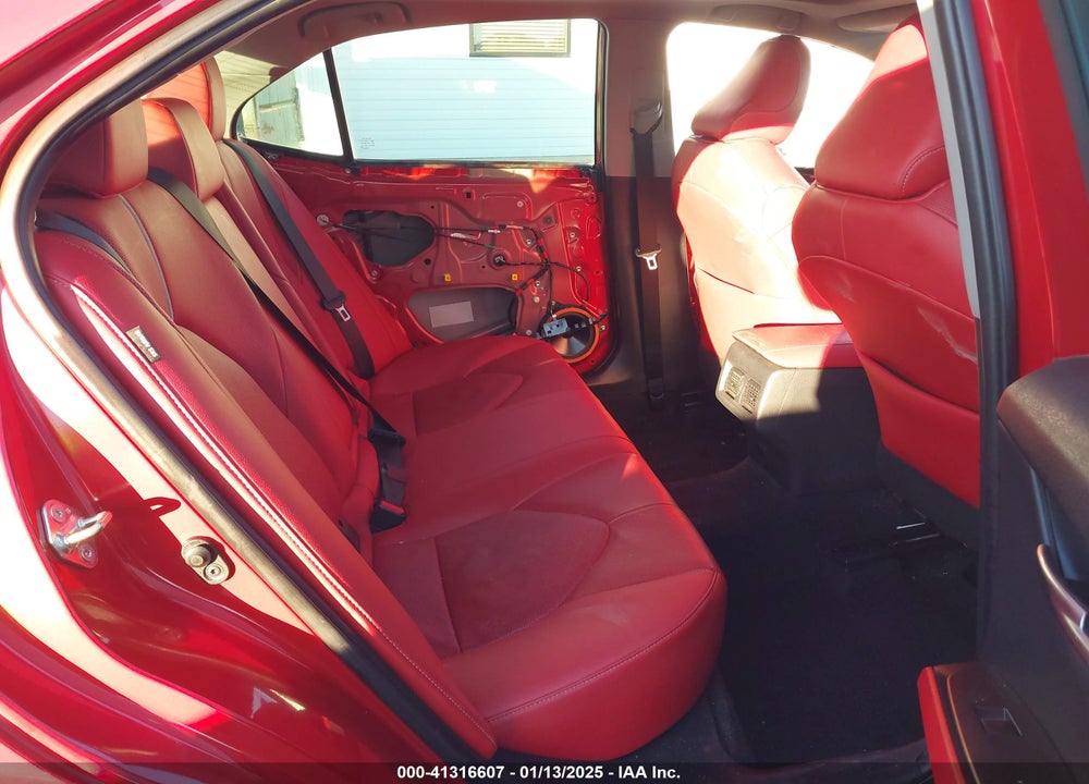 2021 TOYOTA CAMRY VIN: 4T1K61AK3MU402408