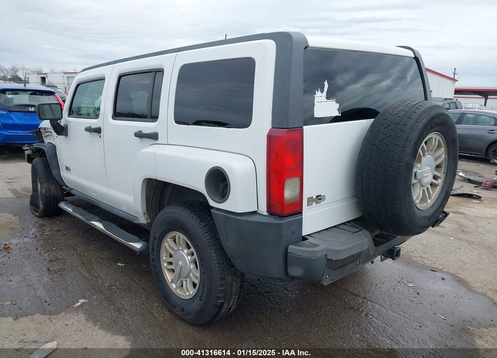 2008 HUMMER H3 SUV VIN: 5GTEN13E188185413