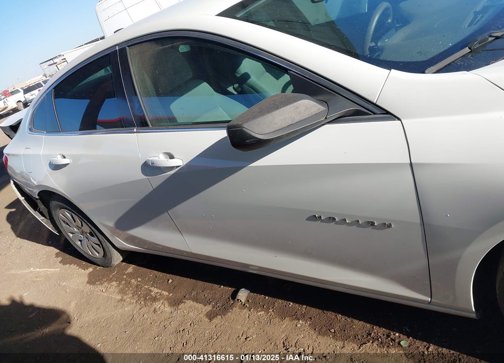 2016 CHEVROLET MALIBU VIN: 1G1ZA5ST1GF213886