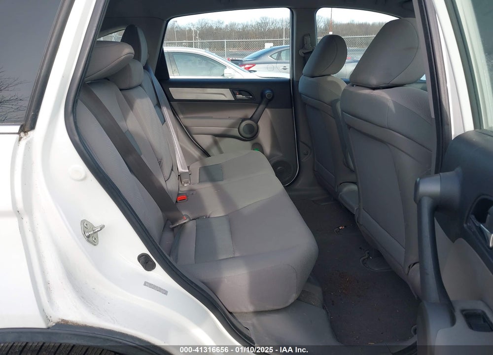 2010 HONDA CR-V LX VIN: 5J6RE4H33AL028173
