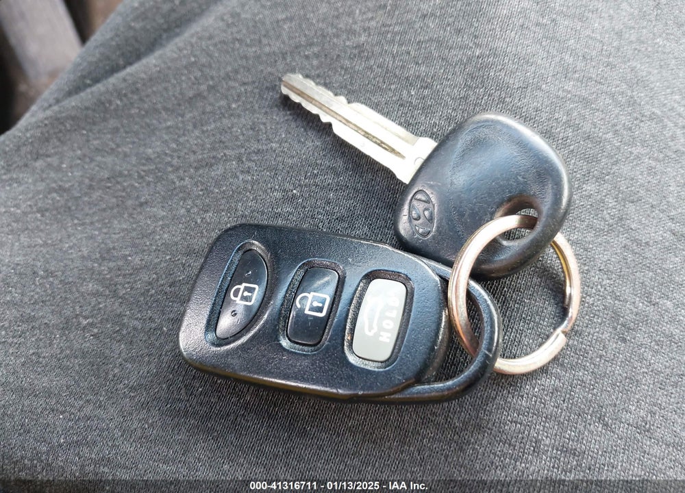 2011 HYUNDAI ELANTRA VIN: 5NPDH4AEXBH021133