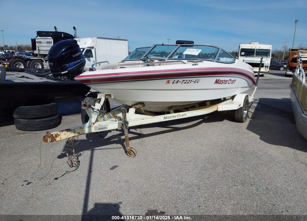1996 MASTERCRAFT MARISTAR VS200 VIN: 19MB92S15V000038