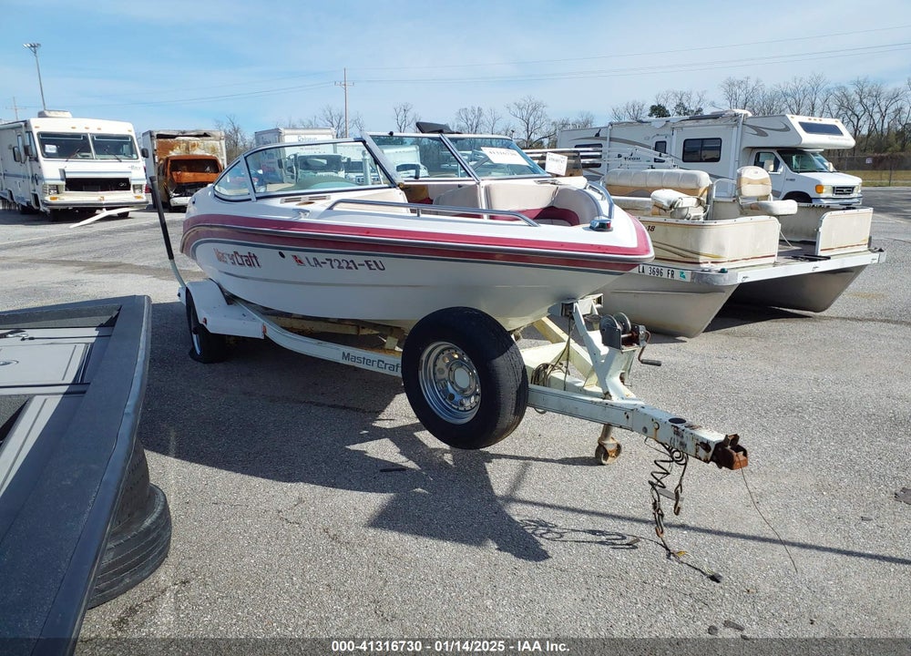 1996 MASTERCRAFT MARISTAR VS200 VIN: 19MB92S15V000038