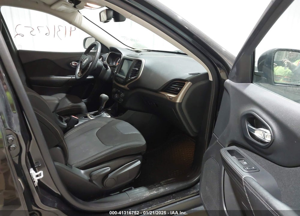 2015 JEEP CHEROKEE LATITUDE VIN: 1C4PJMCS4FW619691
