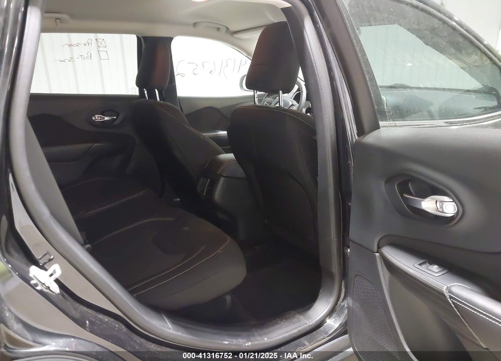 2015 JEEP CHEROKEE LATITUDE VIN: 1C4PJMCS4FW619691