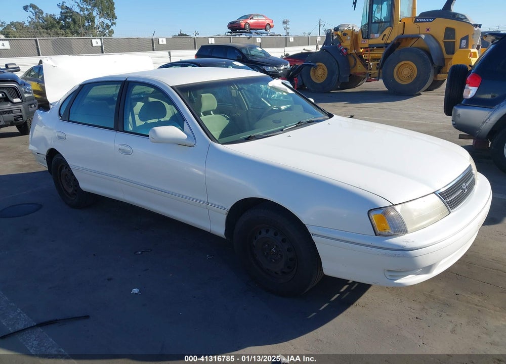 1999 TOYOTA AVALON XL VIN: 4T1BF18B7XU318750