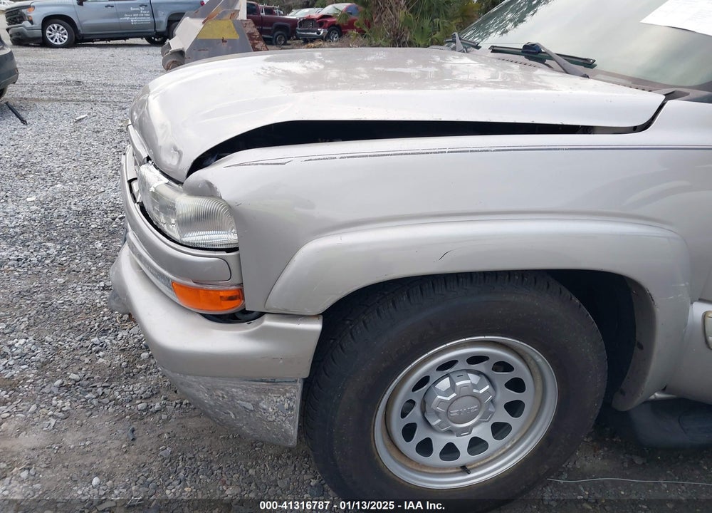 2004 CHEVROLET SUBURBAN 1500 LT VIN: 3GNEC16Z64G300451