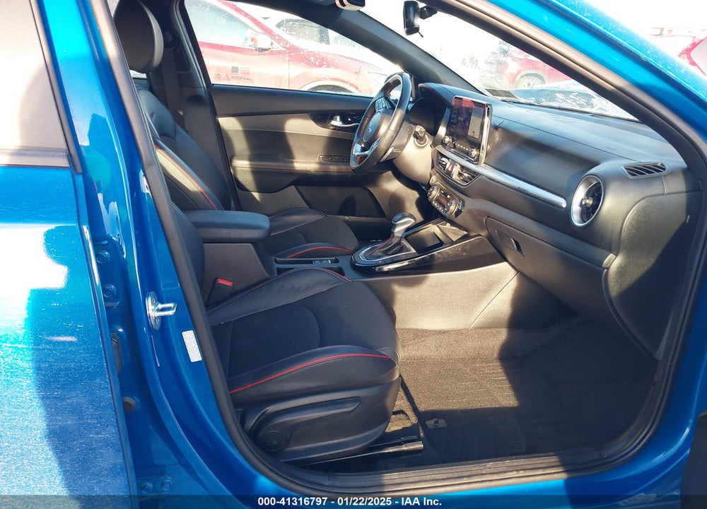 2023 KIA FORTE VIN: 3KPF44AC4PE525532
