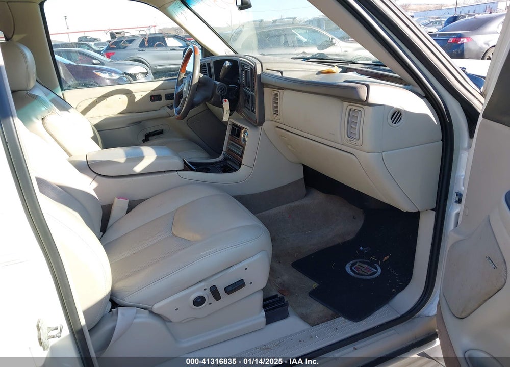 2004 CADILLAC ESCALADE STANDARD VIN: 1GYEC63T64R270674
