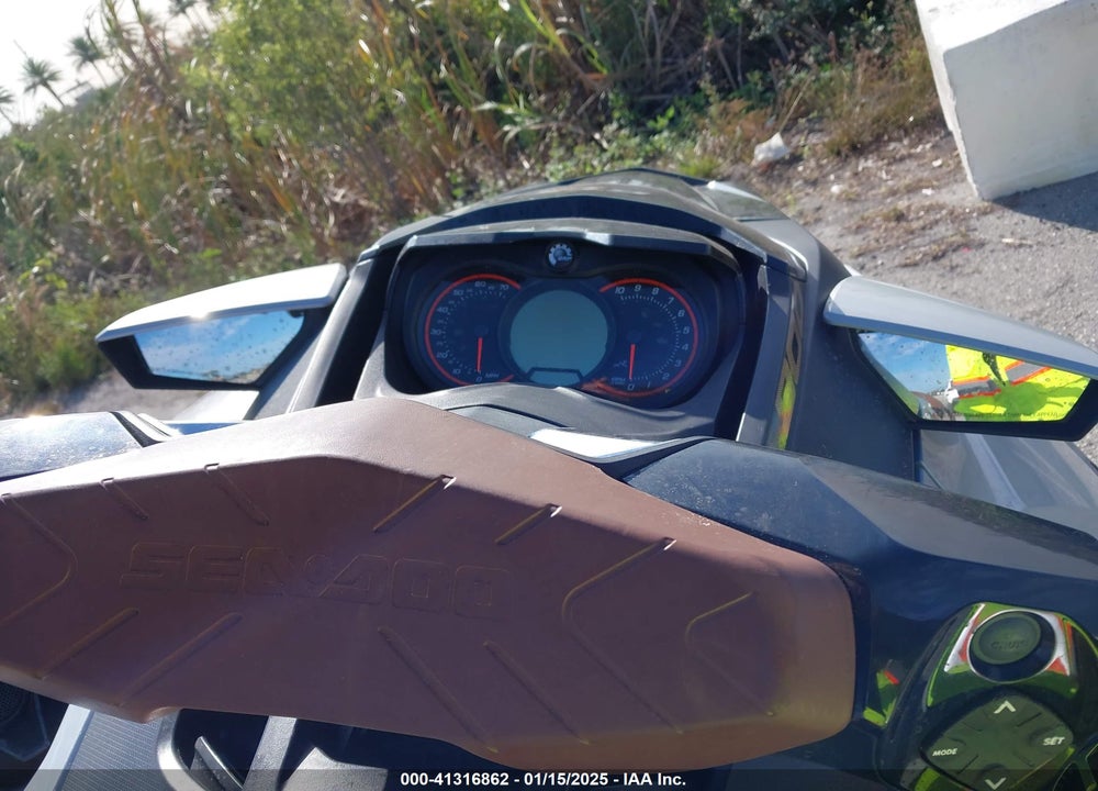 2018 SEADOO --- VIN: YDV22690E818