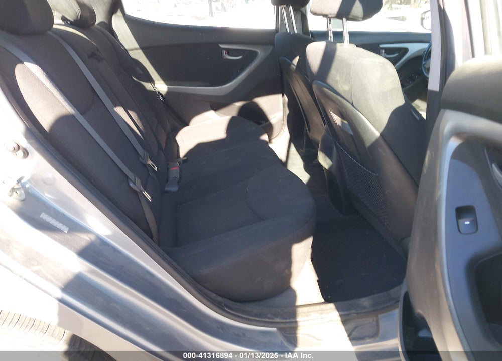 2015 HYUNDAI ELANTRA VIN: KMHDH4AE3FU446278