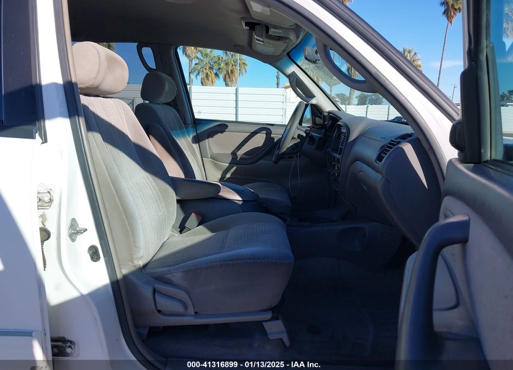 2004 TOYOTA TUNDRA SR5 V8 VIN: 5TBDT44194S436022