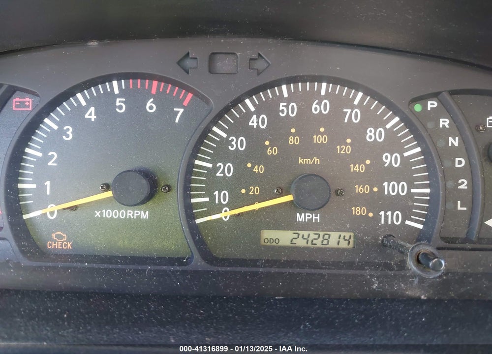 2004 TOYOTA TUNDRA SR5 V8 VIN: 5TBDT44194S436022