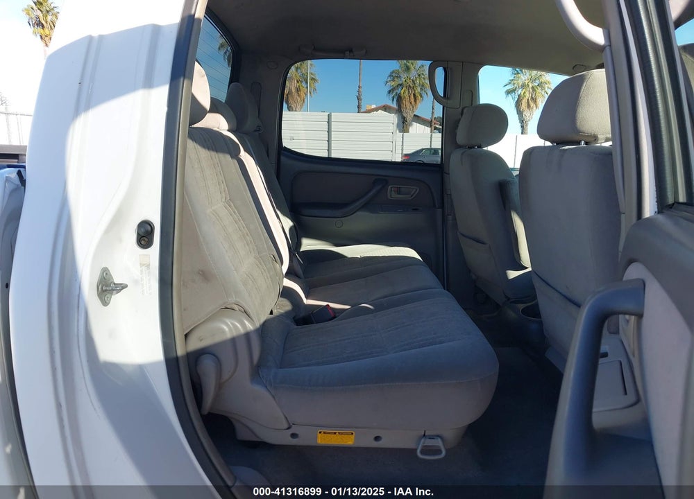 2004 TOYOTA TUNDRA SR5 V8 VIN: 5TBDT44194S436022