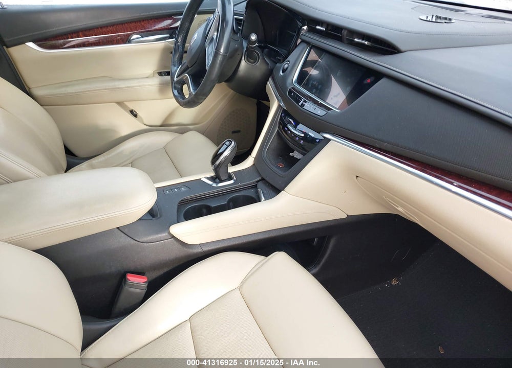 2019 CADILLAC XT5 LUXURY VIN: 1GYKNDRS4KZ163796