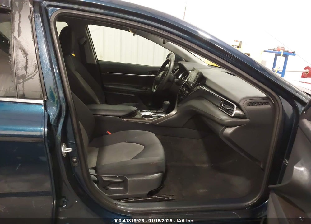 2021 TOYOTA CAMRY VIN: 4T1C31AK6MU566636