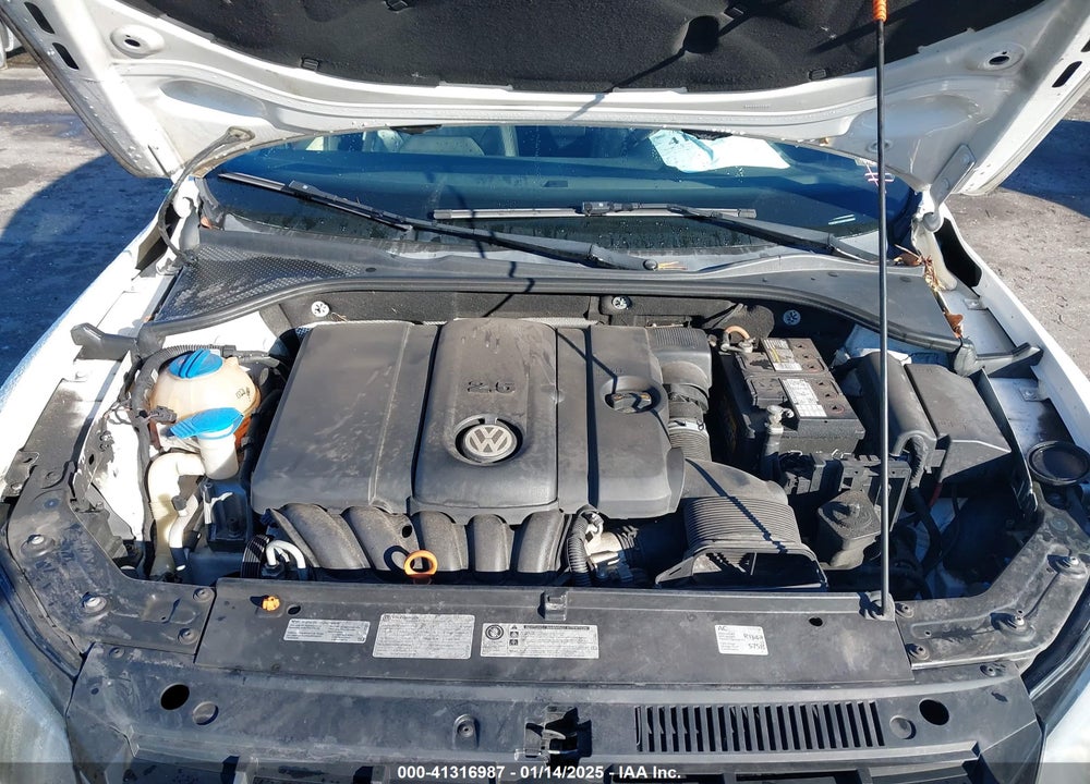 2013 VOLKSWAGEN PASSAT VIN: 1VWCH7A34DC069959