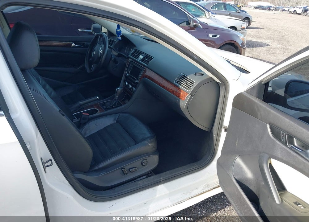 2013 VOLKSWAGEN PASSAT VIN: 1VWCH7A34DC069959