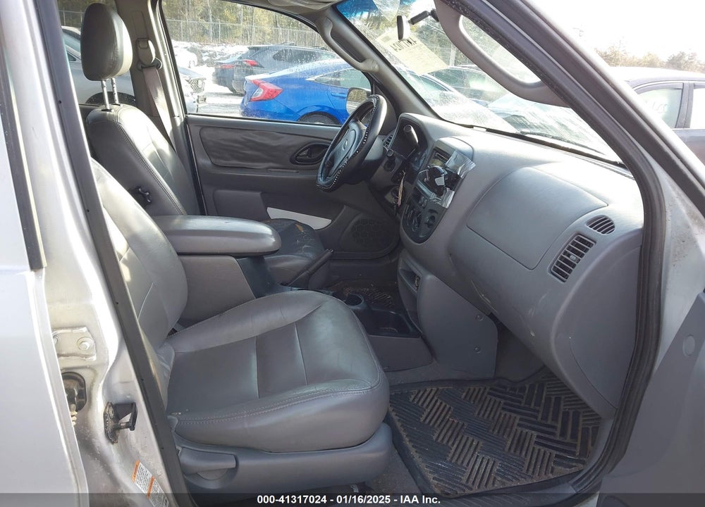 2002 FORD ESCAPE XLT VIN: 1FMCU04182KD82690