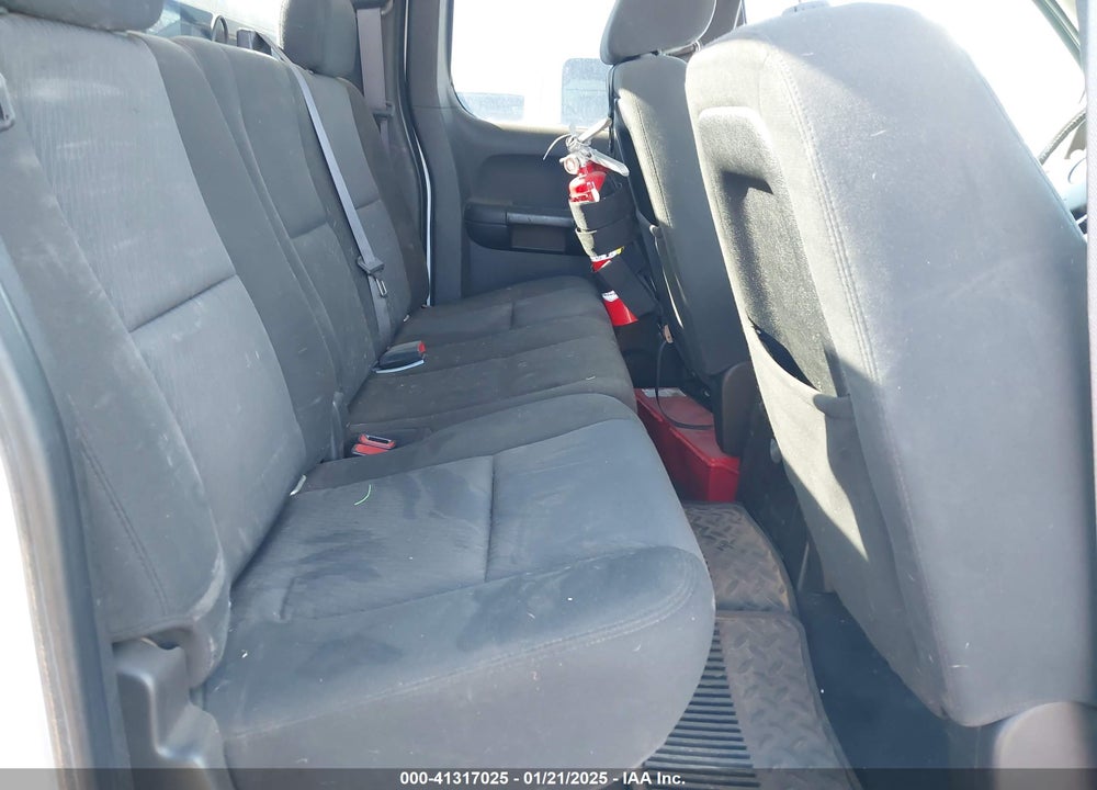 2011 CHEVROLET SILVERADO 3500HD LT VIN: 1GC5C0C81BZ252045