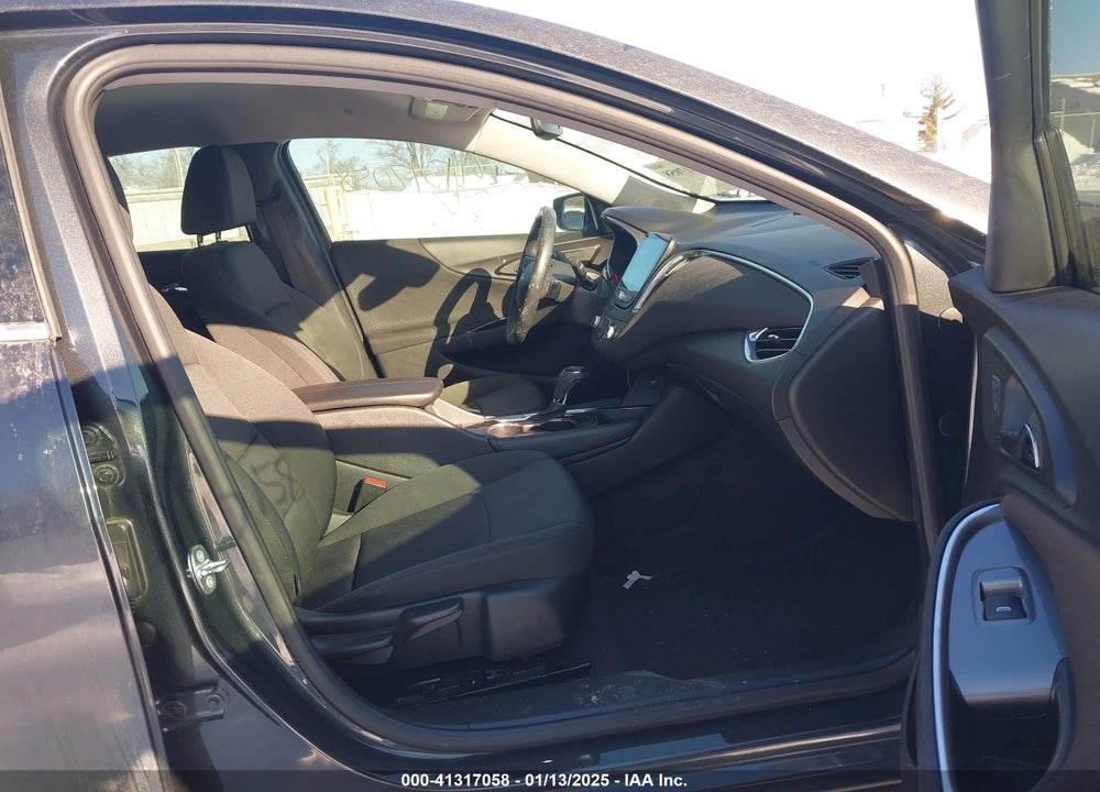 2017 CHEVROLET MALIBU VIN: 1G1ZE5ST8HF103438