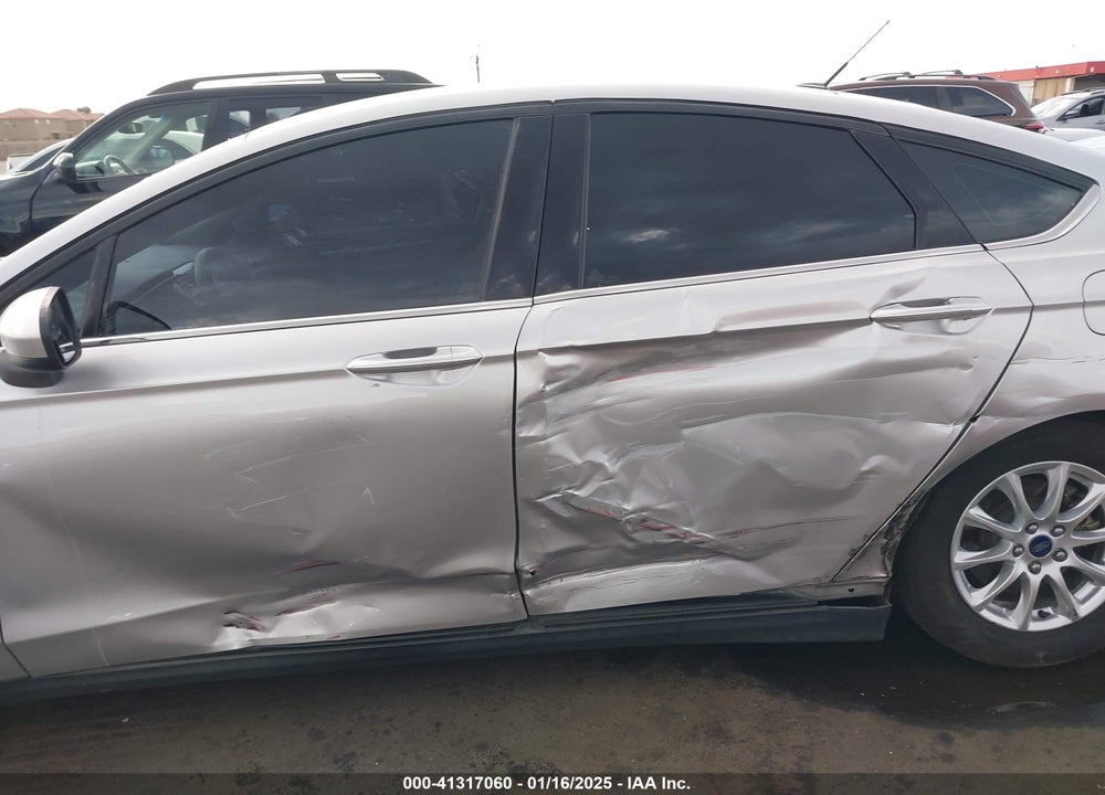 2016 FORD FUSION VIN: 3FA6P0G79GR182080