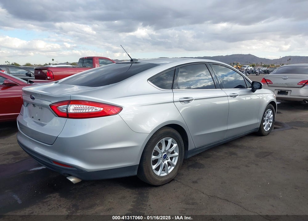 2016 FORD FUSION VIN: 3FA6P0G79GR182080