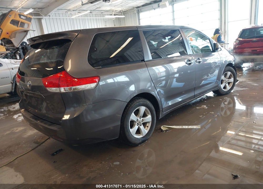 2012 TOYOTA SIENNA LE 8 PASSENGER VIN: 5TDKA3DC0CS012095