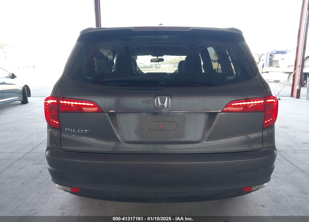 2017 HONDA PILOT EX-L VIN: 5FNYF5H57HB045352