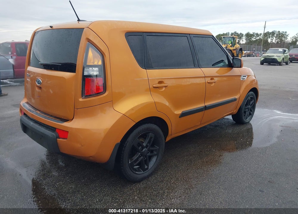 2011 KIA SOUL VIN: KNDJT2A22B7275208