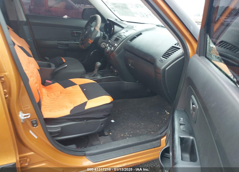 2011 KIA SOUL VIN: KNDJT2A22B7275208