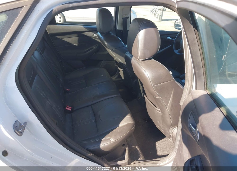 2014 FORD FOCUS VIN: 1FADP3F25EL327349
