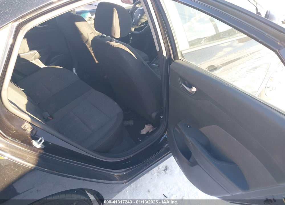 2018 HYUNDAI ACCENT VIN: 3KPC24A30JE021933