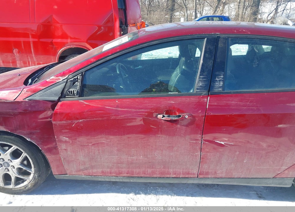 2015 FORD FOCUS VIN: 1FADP3K20FL268587