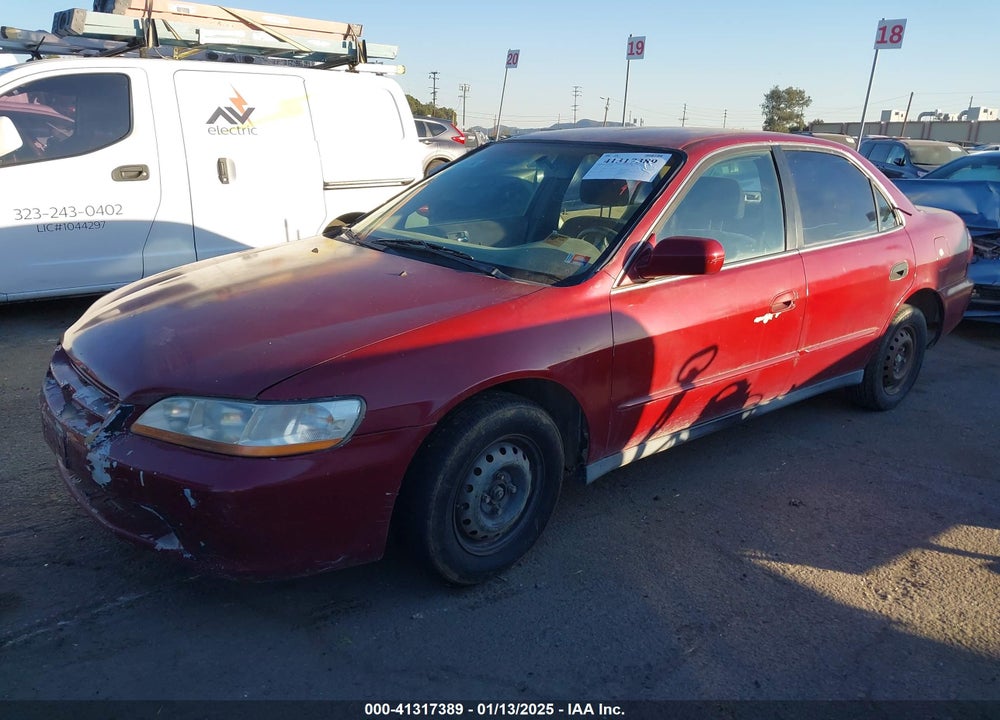 1998 HONDA ACCORD LX VIN: 1HGCG5648WA013177