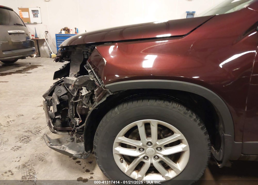 2015 KIA SORENTO LX V6 VIN: 5XYKT4A71FG642460
