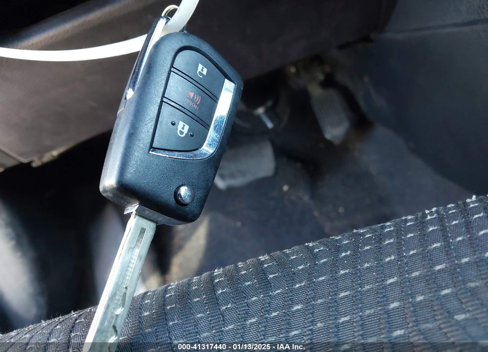 2018 TOYOTA COROLLA IM VIN: JTNKARJE4JJ557568
