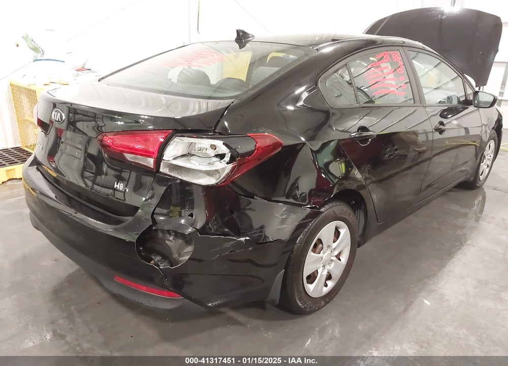 2017 KIA FORTE VIN: 3KPFL4A78HE011397