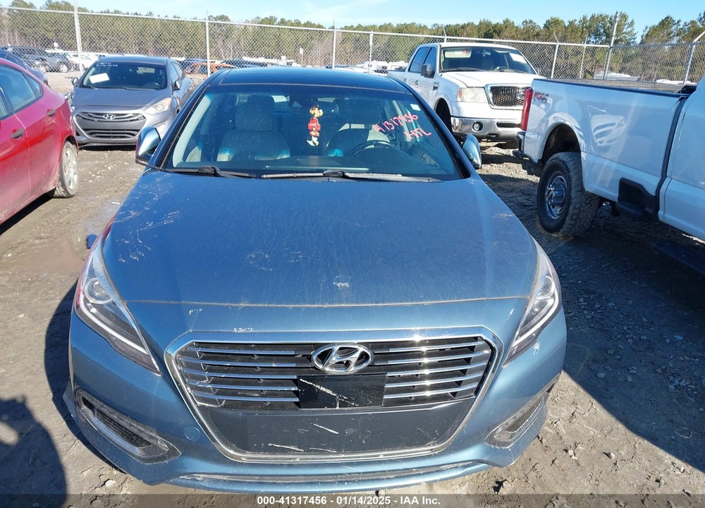 2016 HYUNDAI SONATA VIN: KMHE34L15GA008247