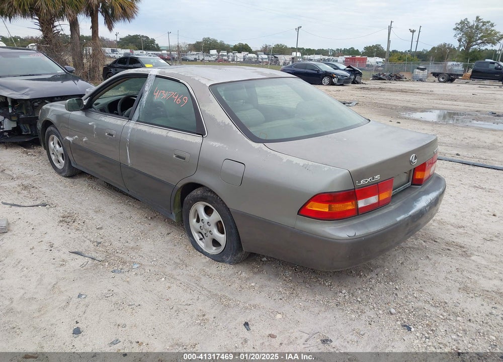 1999 LEXUS ES 300 VIN: JT8BF28G4X5055020