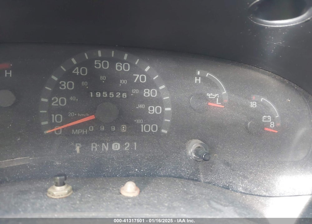 2000 FORD E-150 COMMERCIAL/RECREATIONAL VIN: 1FTRE14W4YHB10303