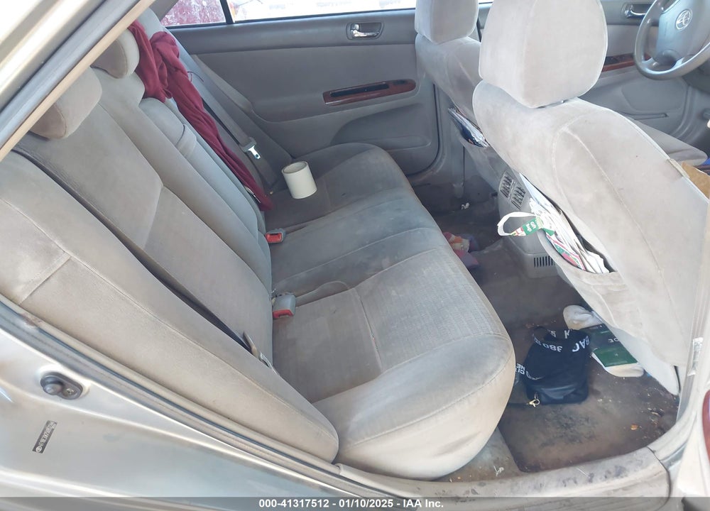 2005 TOYOTA CAMRY XLE VIN: 4T1BE30K75U952244