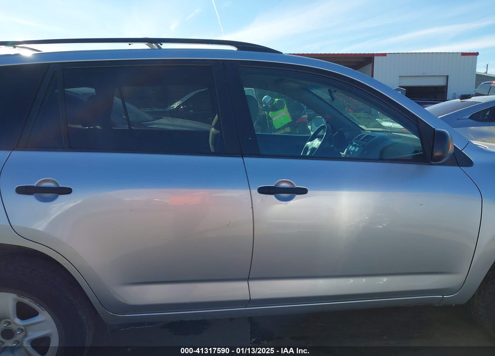 2011 TOYOTA RAV4 VIN: 2T3ZF4DV4BW102029