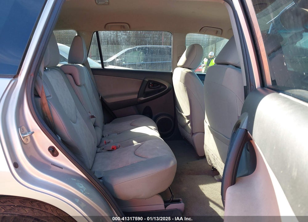 2011 TOYOTA RAV4 VIN: 2T3ZF4DV4BW102029