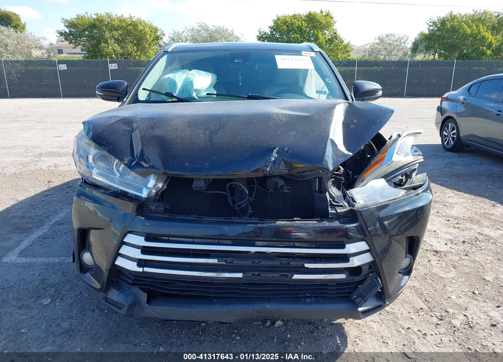 2017 TOYOTA HIGHLANDER XLE VIN: 5TDKZRFH4HS518363