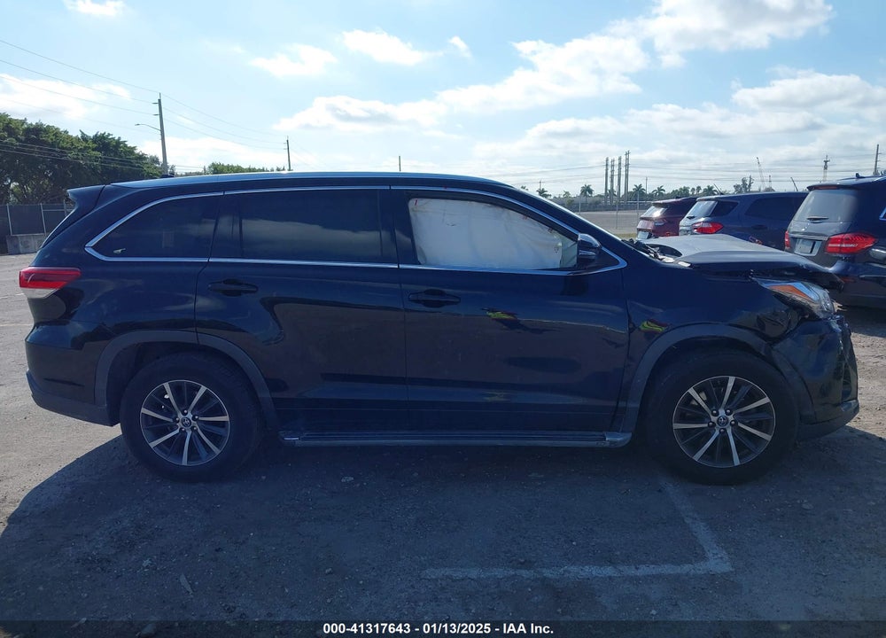 2017 TOYOTA HIGHLANDER XLE VIN: 5TDKZRFH4HS518363