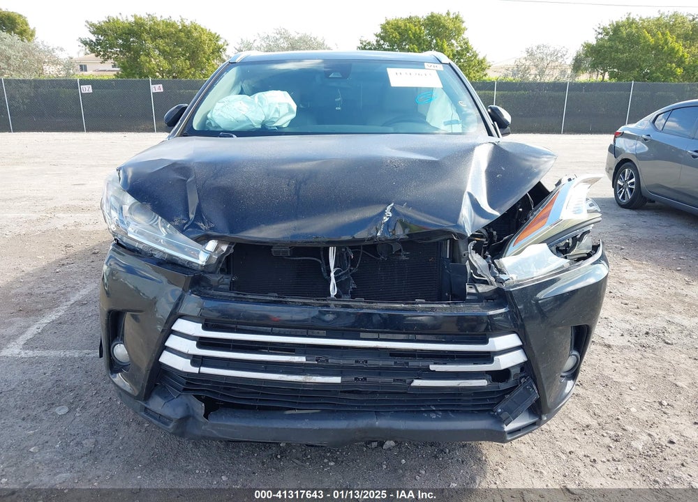2017 TOYOTA HIGHLANDER XLE VIN: 5TDKZRFH4HS518363