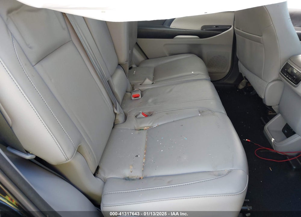 2017 TOYOTA HIGHLANDER XLE VIN: 5TDKZRFH4HS518363