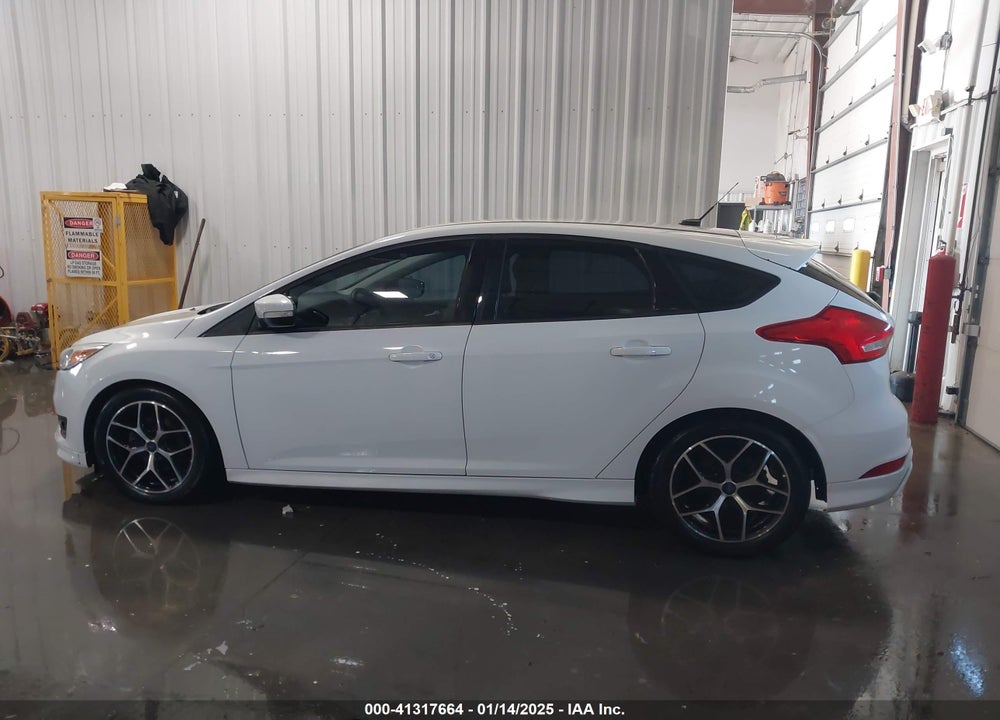 2015 FORD FOCUS VIN: 1FADP3K26FL324693